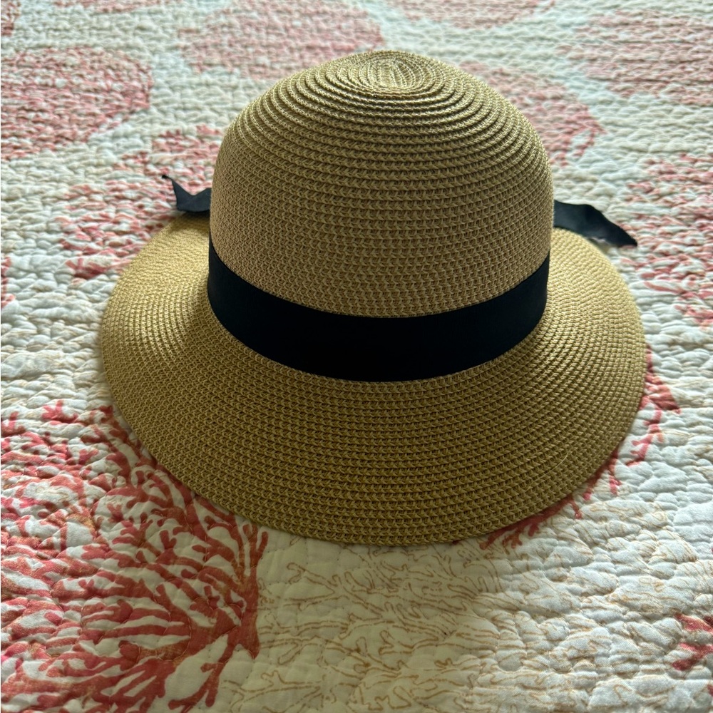 Women’s beach hat